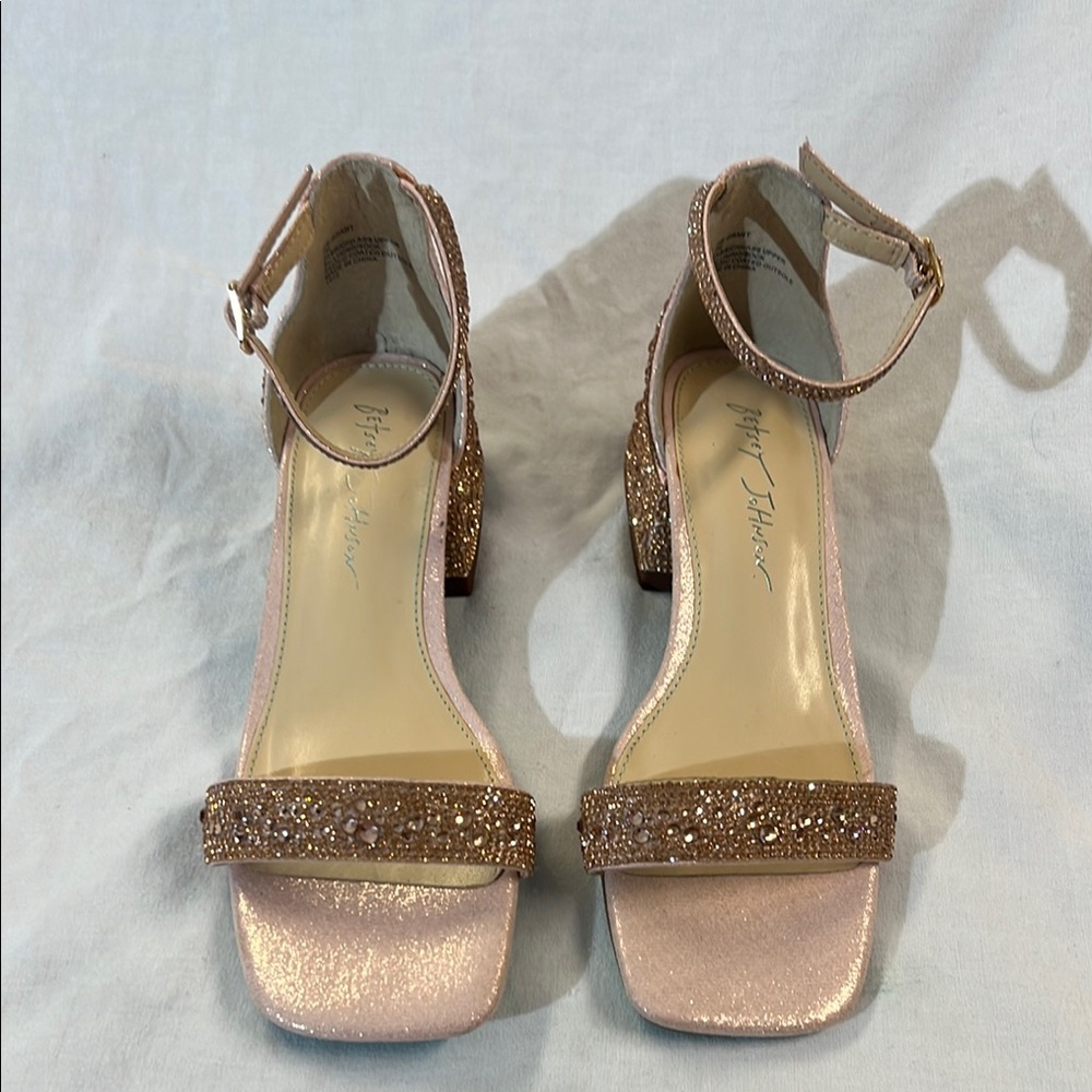 Betsey Johnson Elegant Pink and Gold Heels